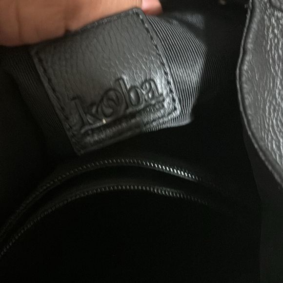 Kooba handbag black pebbled leather square shape or slouchy shape magnetic snap - Picture 4 of 8